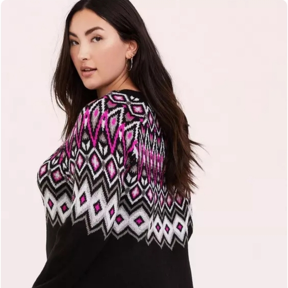 EUC Torrid Black and Hot Pink Fair Isle Sweater sz 1x - Picture 2 of 5
